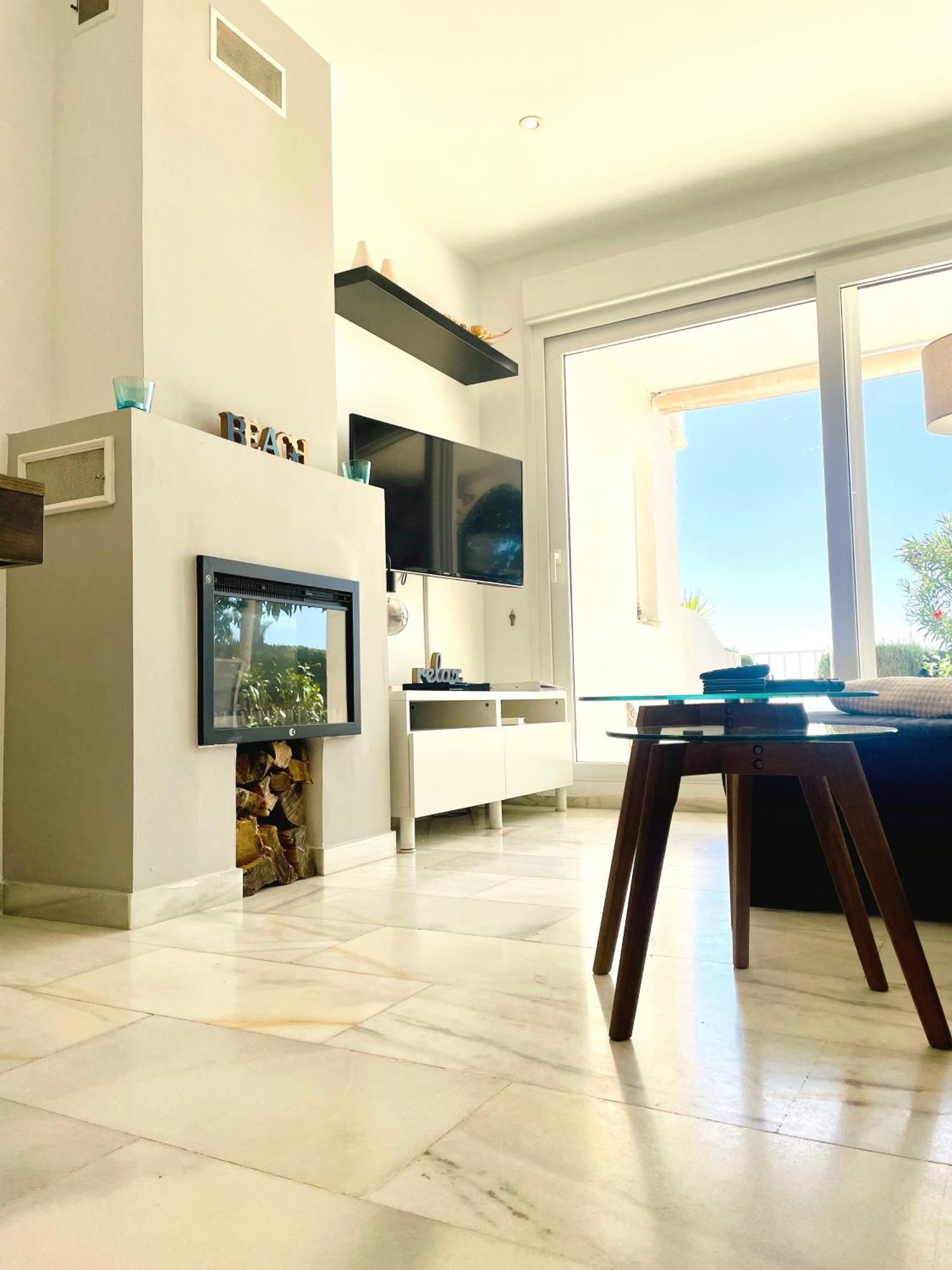 Modern Garden Apartment With A Fantastic Sea View And A Private Garden Sitio de Calahonda Buitenkant foto